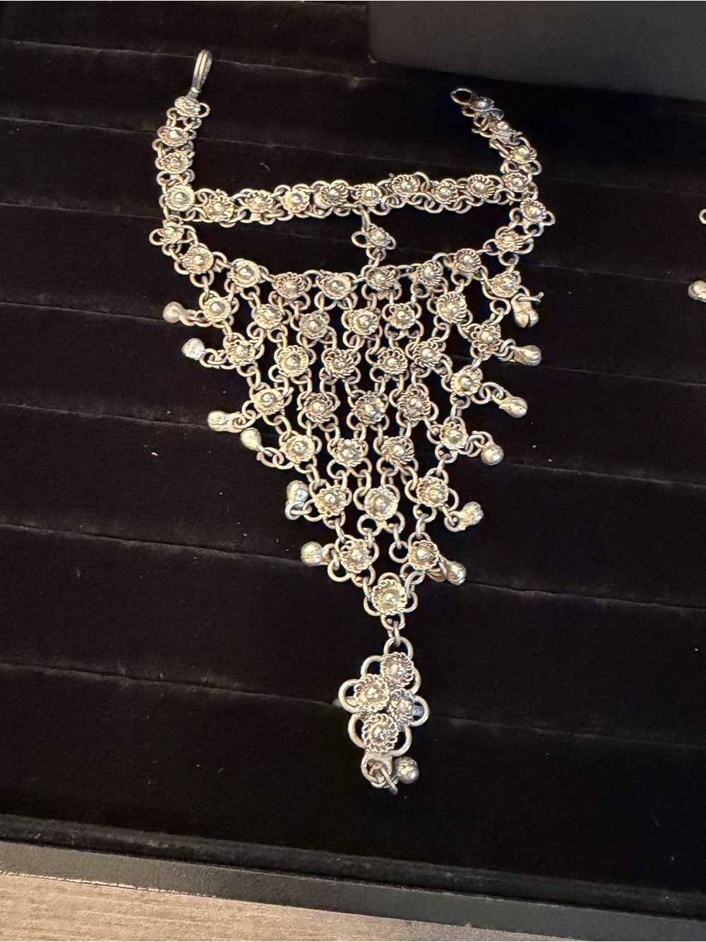 Tribal Festival Chainmail Bib Necklace & 2 Floral Hand Slave Bracelets Ring #K83 - Picture 9 of 14